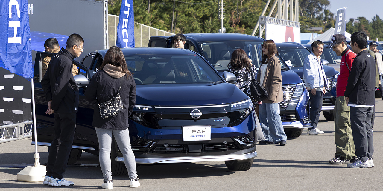 AOG 湘南里帰りミーティング 2025 新型車展示エリアの様子