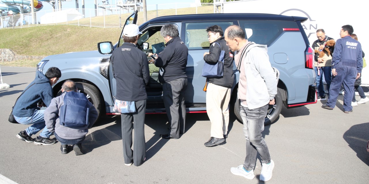 AOG 湘南里帰りミーティング 2025 新型車展示エリアの様子