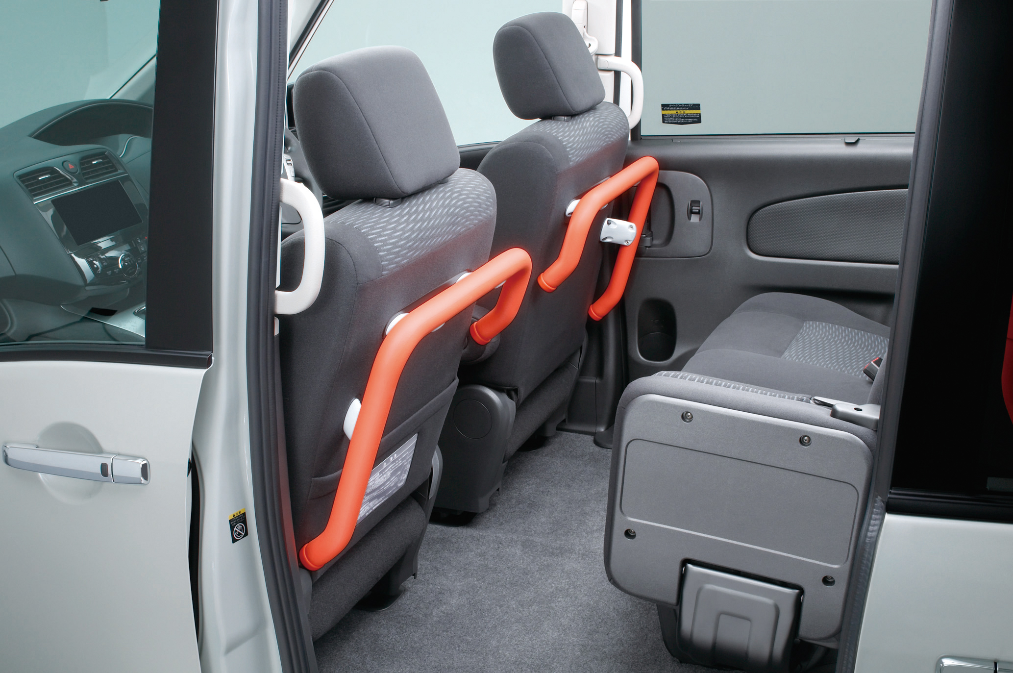 セレナ アンシャンテ 送迎タイプ | ライブラリー | 株式会社オーテック