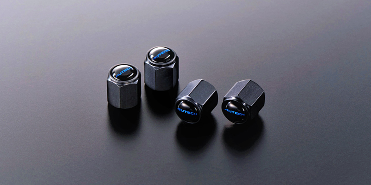 エアバルブキャップ(「AUTECH」ロゴステッカー付、4個セット)