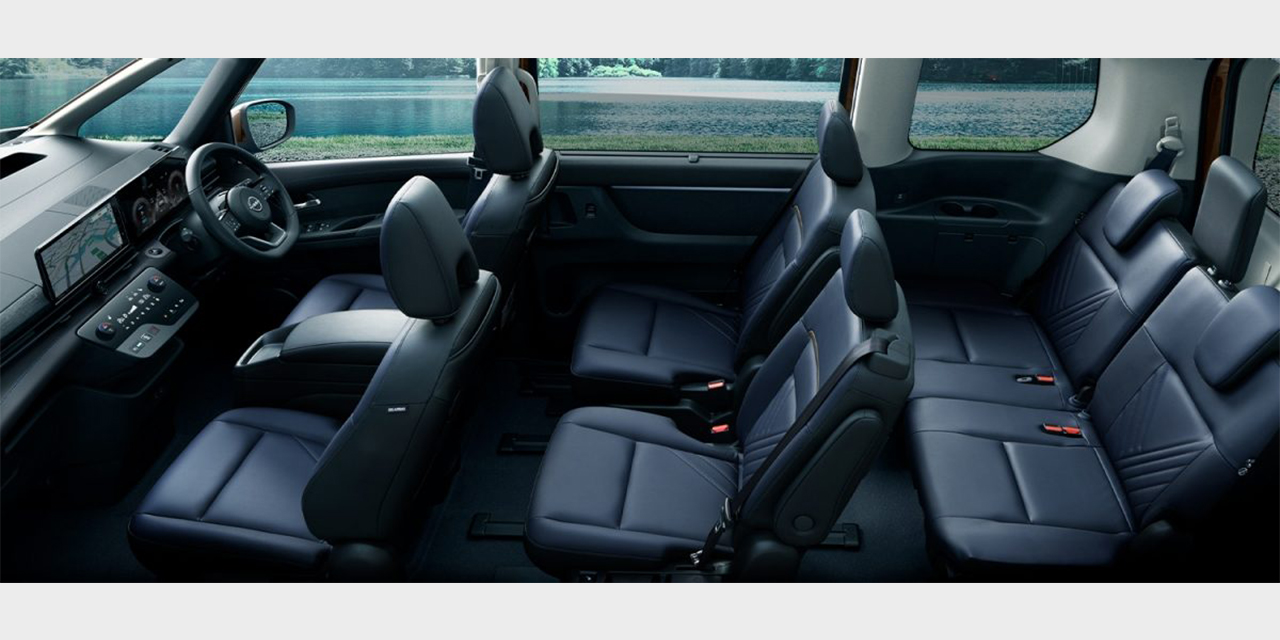 セレナ ルキシオン 内装色プレミアムのインテリア画像