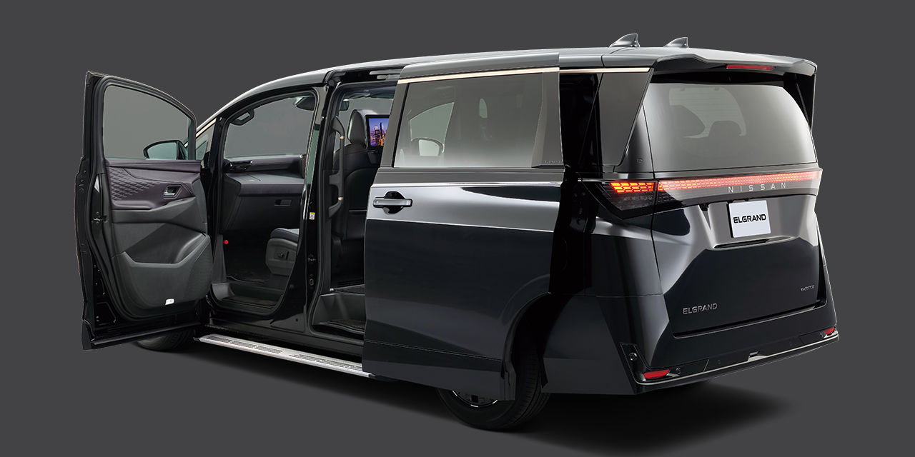 黒いG e-4ORCE ステップタイプ(4WD/7人乗り)のイメージ画像